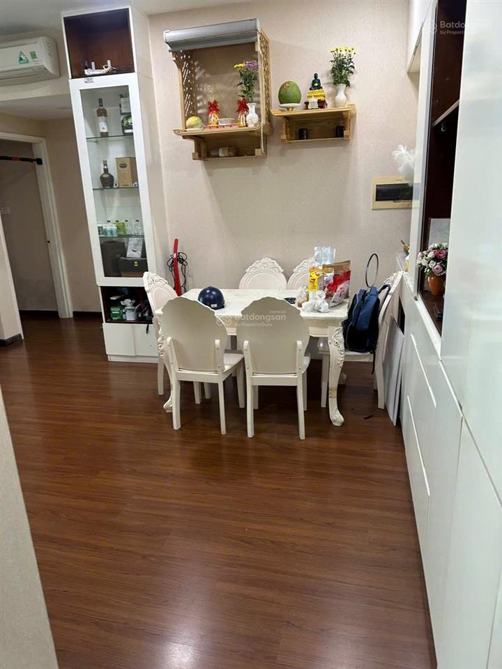 Cần bán căn hộ 2pn tầng trung chung cư phú mỹ vạn phát hưng diện tích rộng, giá tốt. vị trí đẹp