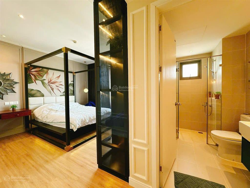 Căn hộ 3pn full nội thất cao cấp view sông sài gòn, tầng trung, căn góc cần bán. giá tốt