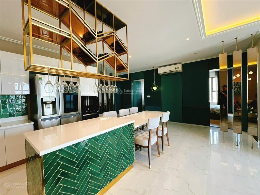 Căn hộ 3pn full nội thất cao cấp view sông sài gòn, tầng trung, căn góc cần bán. giá tốt