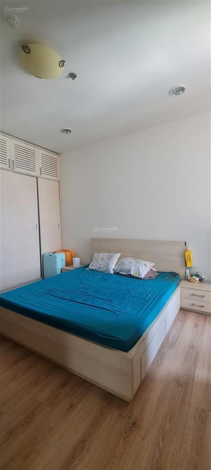 Căn hộ la casa cần bán với diện tích rộng, căn 2pn có nội thất tầng cao view cực kỳ đẹp,nhìn hồ bới