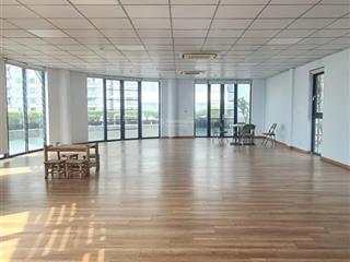 Cho thuê tầng 1 tòa nhà văn phòng khu phức hợp la casa quận 7 giá tốt, vị trí đẹp, view sông