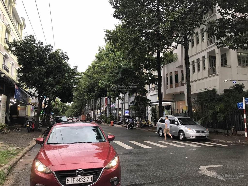 Bán gấp nhà phố khu hưng phước, phú mỹ hưng, quận 7, có thang máy, giá 29 tỷ, sh. 0903 775 ***