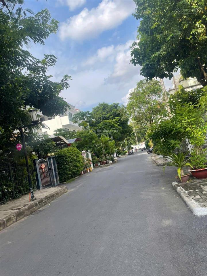 Bán nhà biệt thự song lập khu cảnh đồi ,phú mỹ hưng,quận 7, giá 55 tỷ ,sổ hồng .0903 775 ***