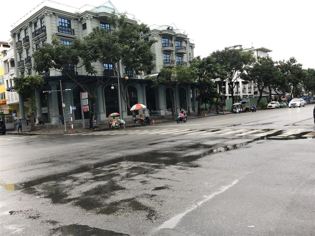 Bán nhà, căn góc 2 mặt tiền đường phạm văn nghị, pmh, quận 7, dt 17 *18,5m, giá 130 tỷ, sh