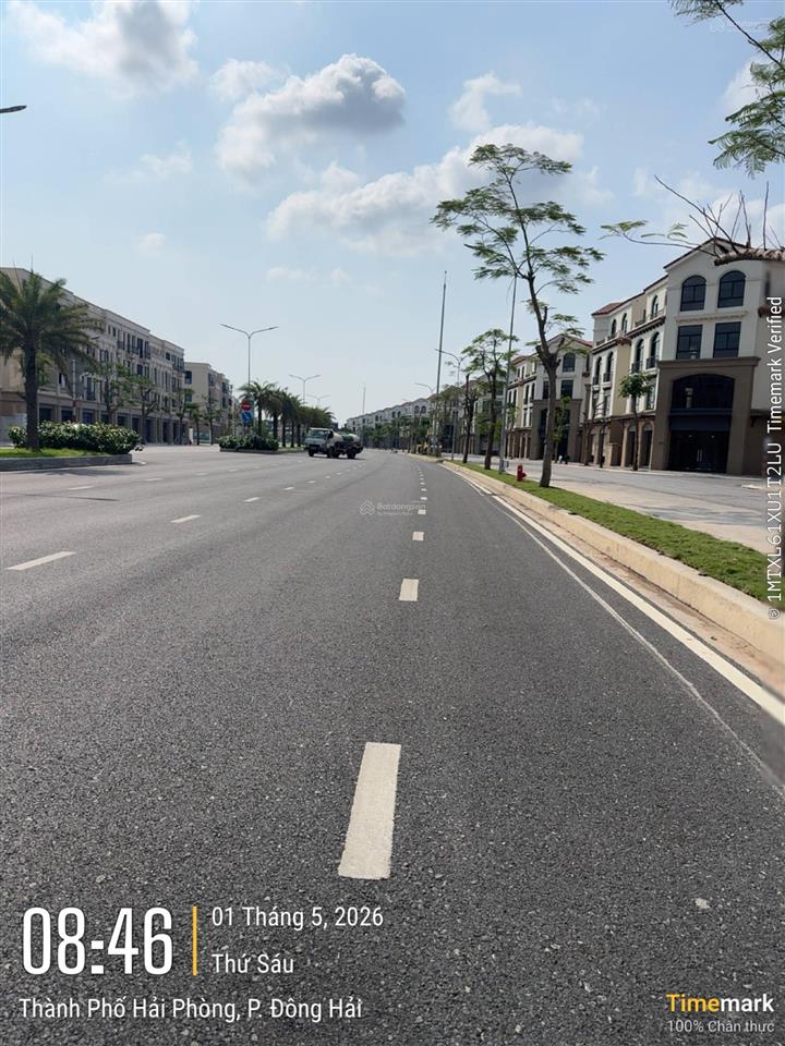 Qt250  song lập view 2 mặt biển hồ cực vip