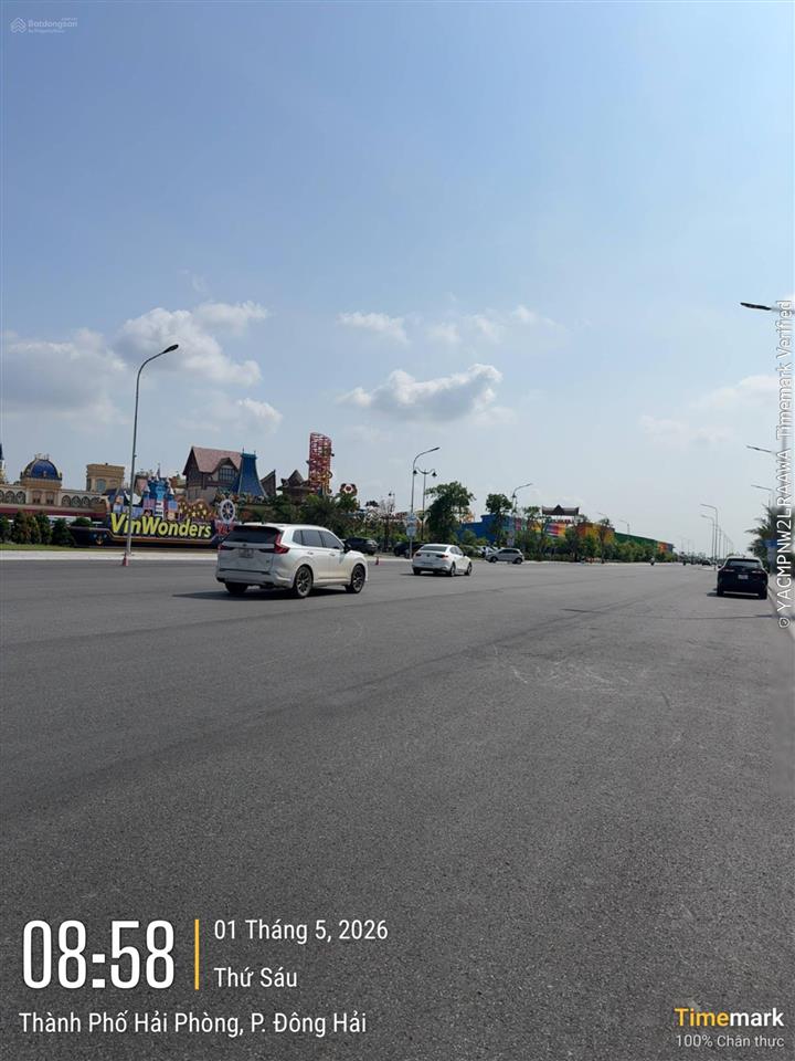 Qt250  song lập view 2 mặt biển hồ cực vip