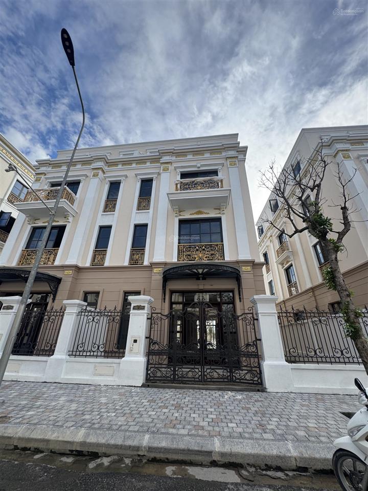 Chỉ hơn 14 tỷ khách hàng sở hữu ngay căn hg274 song lập vị đẹp đảo hoàng gia