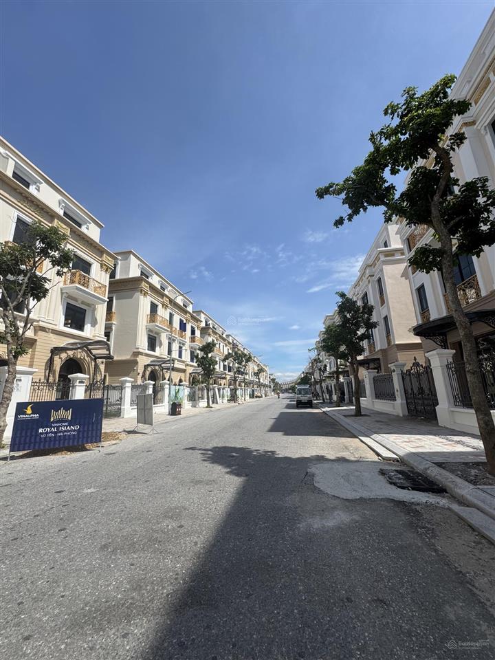 Song lập hoàng gia hg340 sở hữu hai mặt thoáng | vinhomes royal island