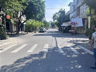 Nhà mặt tiền lý đạo thành  ở sướng  kinh doanh tốt  gần biển mân thái