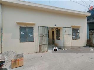 Đất kiệt ô tô gần đại học bách khoa  diện tích 135m2 ngang 8m  sẵn dòng tiền 10tr/tháng