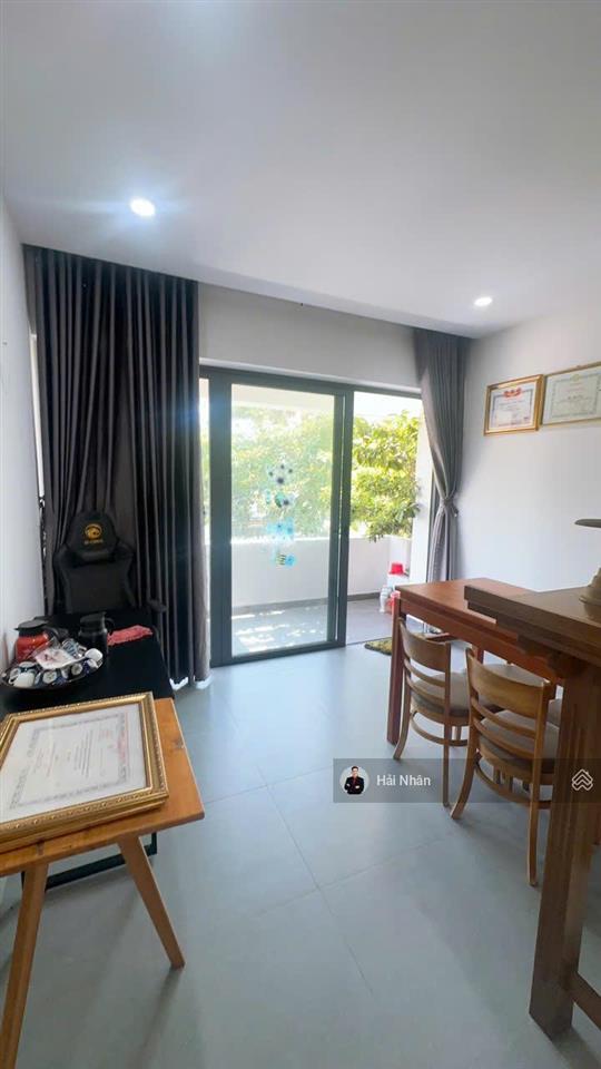 Nhà 2 tầng đẹp khu đô thị fpt city  144m2 ngang 6m  sát hồ điều hòa thoáng mát