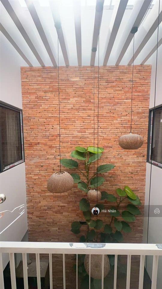 Nhà 2 tầng đẹp khu đô thị fpt city  144m2 ngang 6m  sát hồ điều hòa thoáng mát