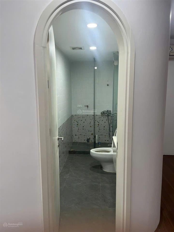 Cho thuê căn hộ eurowindow 27 trần duy hưng 100m 2 ngủ full đồ 15 triệu/tháng 0987 522 ***