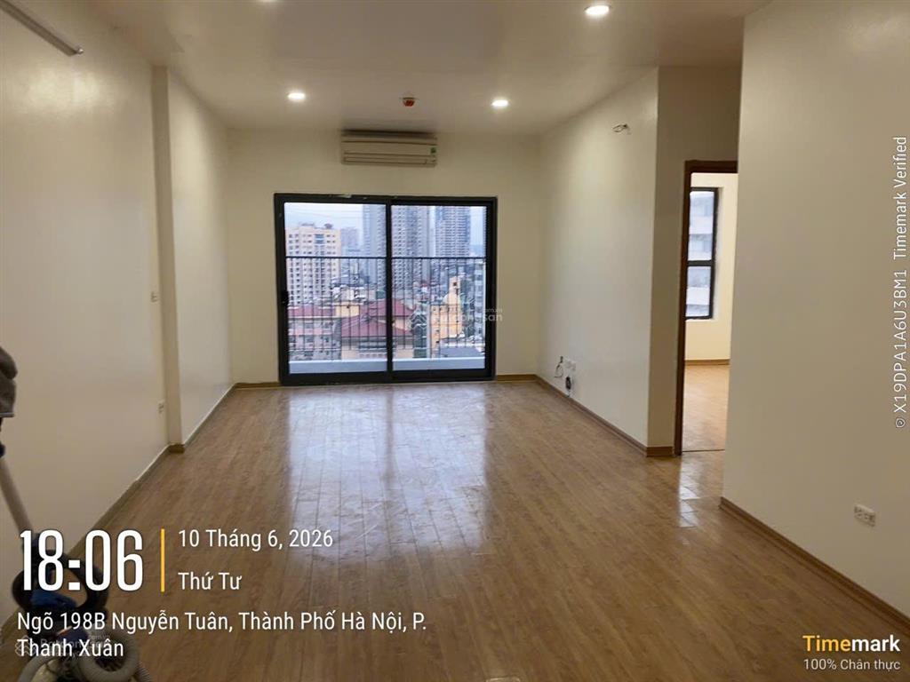 Cho thuê căn hộ chung cư golden west số 2 lê văn thiêm 96m 2n đồ cơ bản 13.5 triệu/tháng 0987 522 ***