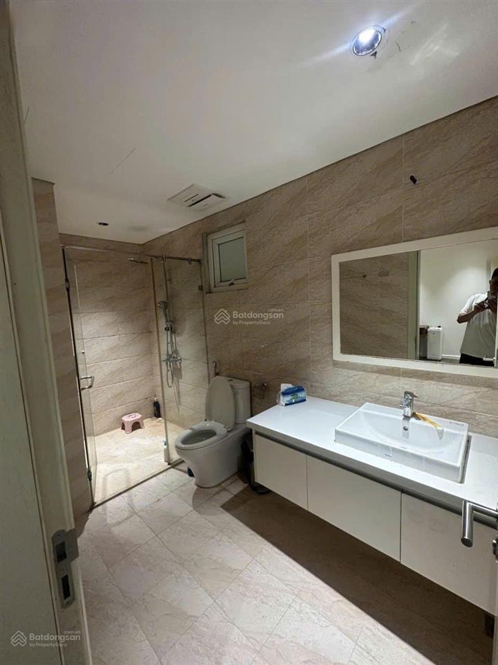 Cho thuê căn hộ chung cư times tower 35 lê văn lương 135m 3pn full đồ 20 triệu/tháng 0987 522 ***