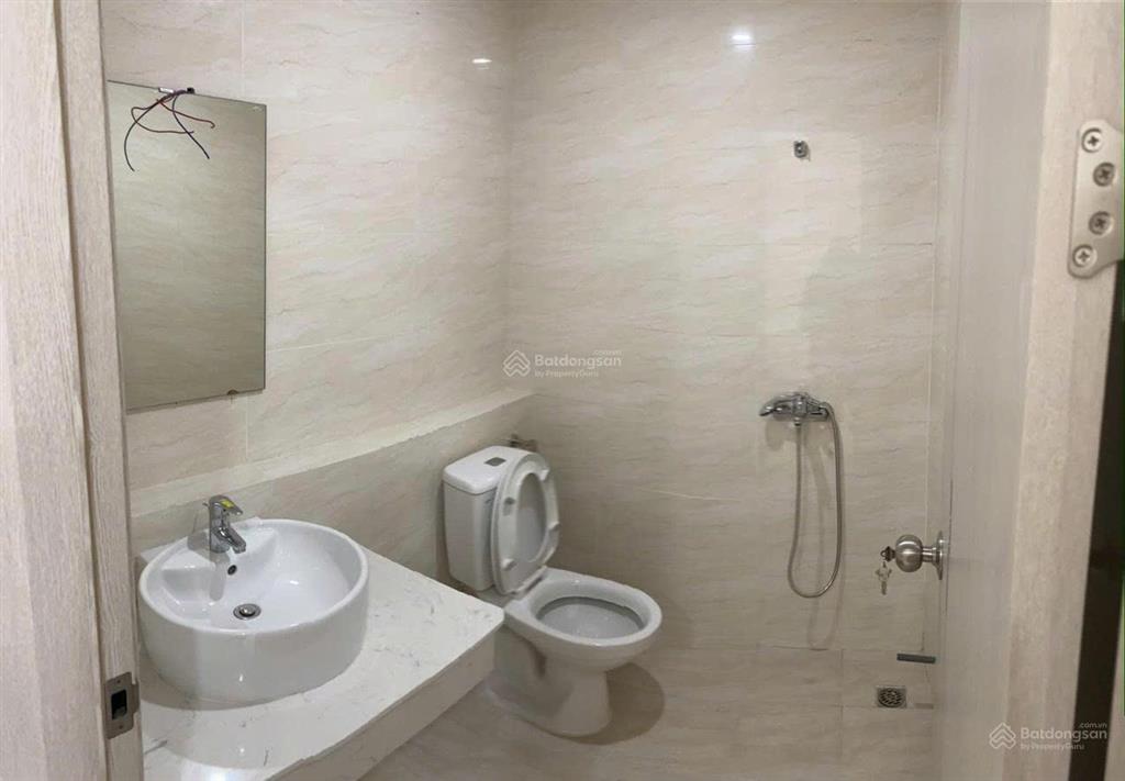 Cho thuê căn hộ handiresco 31 lê văn lương 71m2, 2 phòng ngủ đồ cơ bản 12 triệu/tháng 0987 522 ***