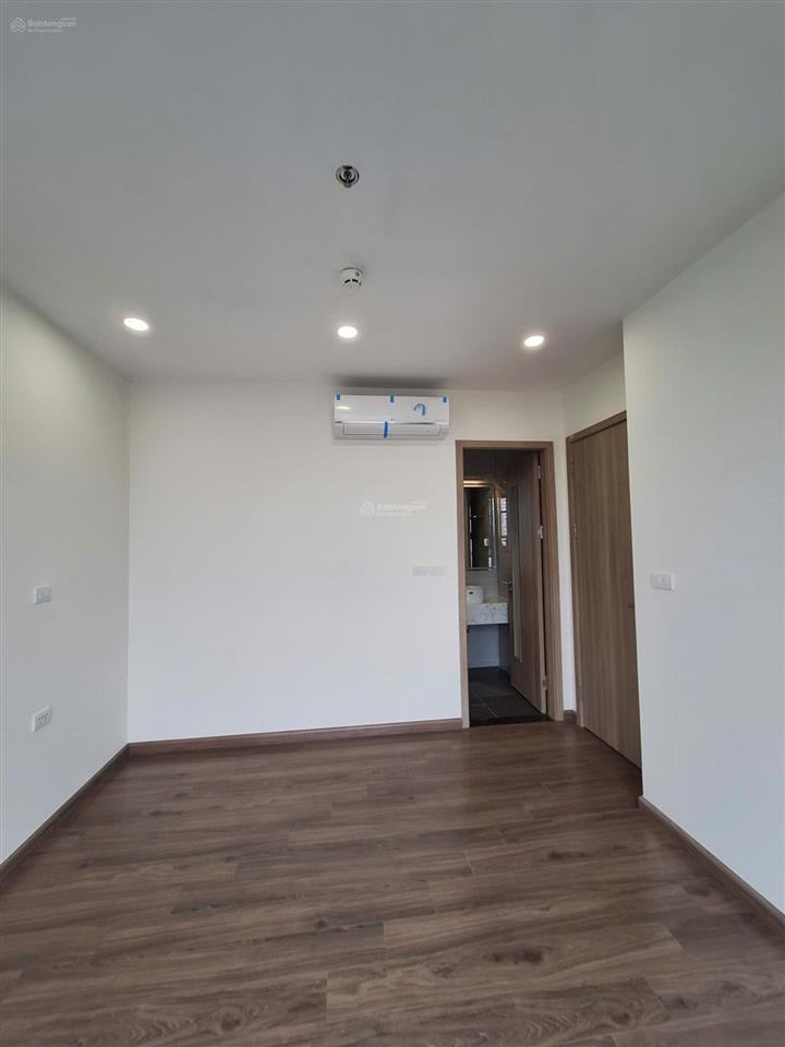 Cho thuê căn hộ golden land 275 nguyễn trãi 95m 2 phòng ngủ đồ cơ bản 13 triệu/tháng 0987 522 ***