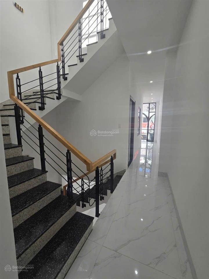 Bán nhà 2 tầng mt hoàng diệu, 76m2, 12.5 tỷ tl