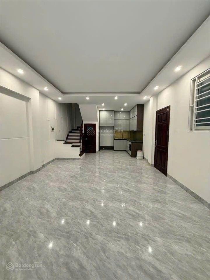 Bán nhà lô góc 2 thoáng đội cấn  hơn 14 tỷ  50m  mặt tiền 5m
