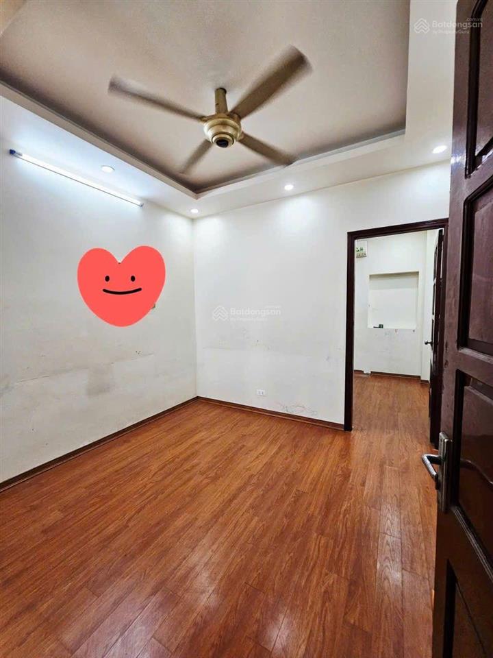 Căn hộ ngõ 118 nguyễn khánh toàn  4.1 tỷ  60m2, 2 ngủ, ô tô đỗ chân cầu thang