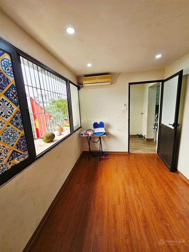 Căn hộ ngõ 118 nguyễn khánh toàn  4.1 tỷ  60m2, 2 ngủ, ô tô đỗ chân cầu thang