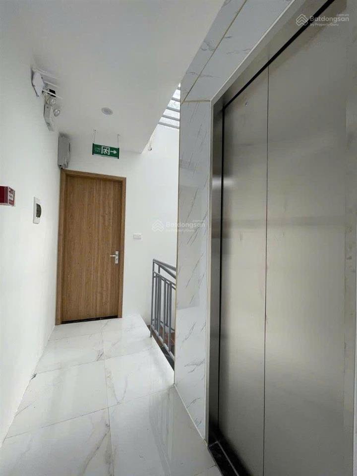 Ccmn láng hạ  hơn 11 tỷ  dt 59m2  thang máy  9 phòng full đồ  45tr/th