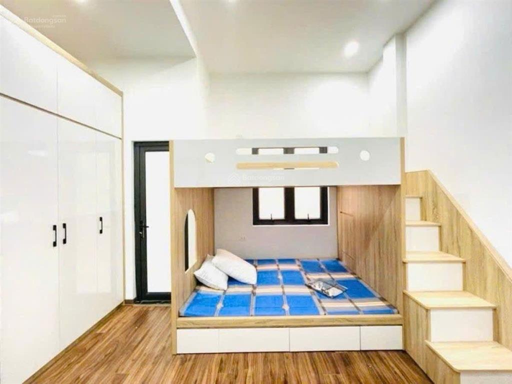 Ccmn láng hạ  hơn 11 tỷ  dt 59m2  thang máy  9 phòng full đồ  45tr/th
