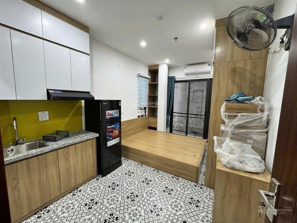 Hơn 12 tỷ ccmn vĩnh phúc, lô góc 55m2, 6 tầng thang máy, 8 phòng full nội thất