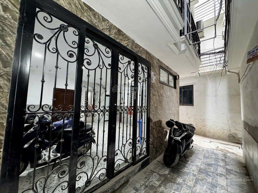 Hơn 12 tỷ ccmn vĩnh phúc, lô góc 55m2, 6 tầng thang máy, 8 phòng full nội thất
