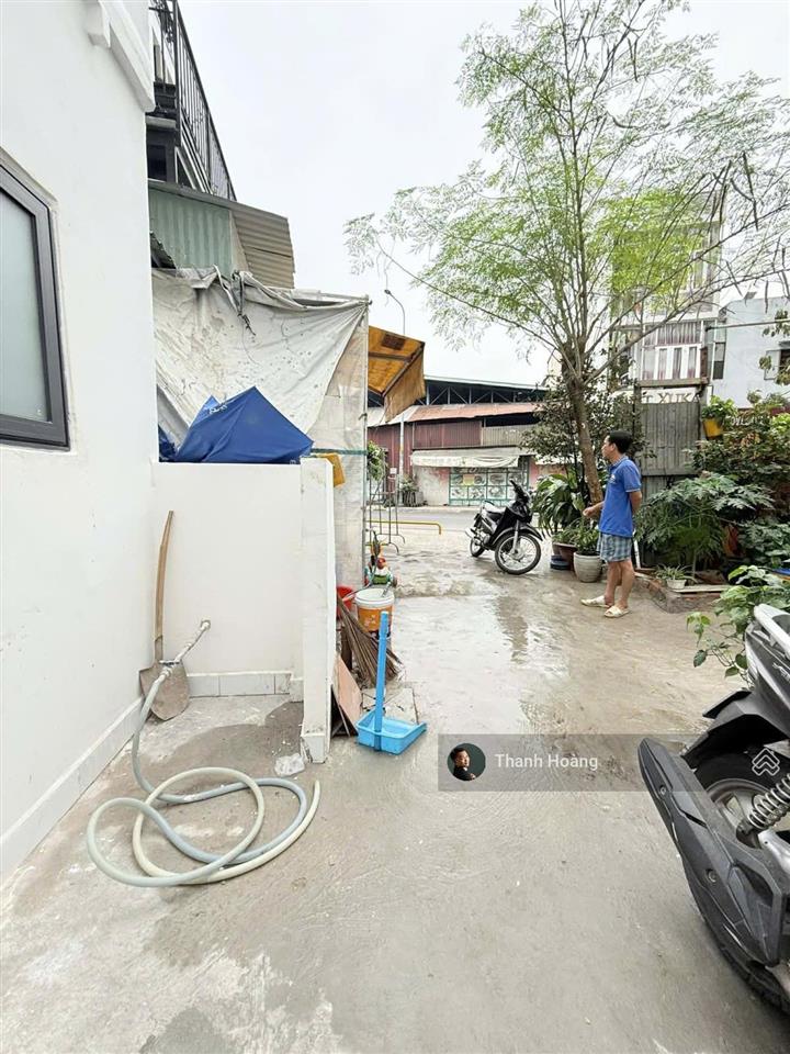 Nhà mới 2tầng 3tỷ65 20m2 vườn lài hẻm rộng