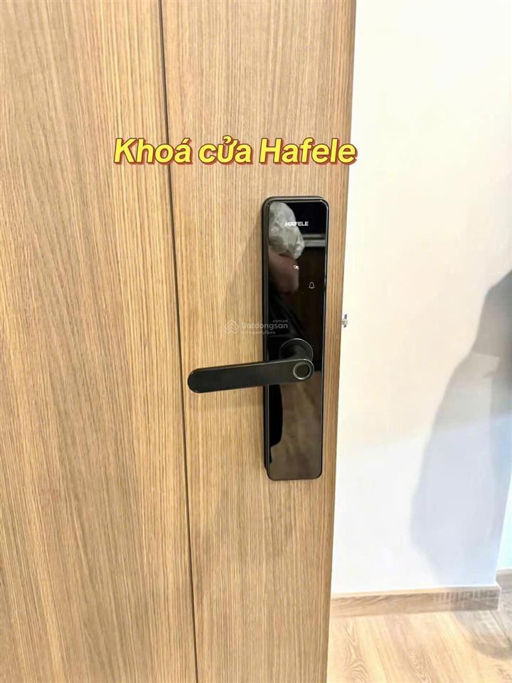 Bán căn 1pn + 1 tầng đẹp ban công đông nam  view biệt thự v3a masteri era landmark.  0942 044 ***