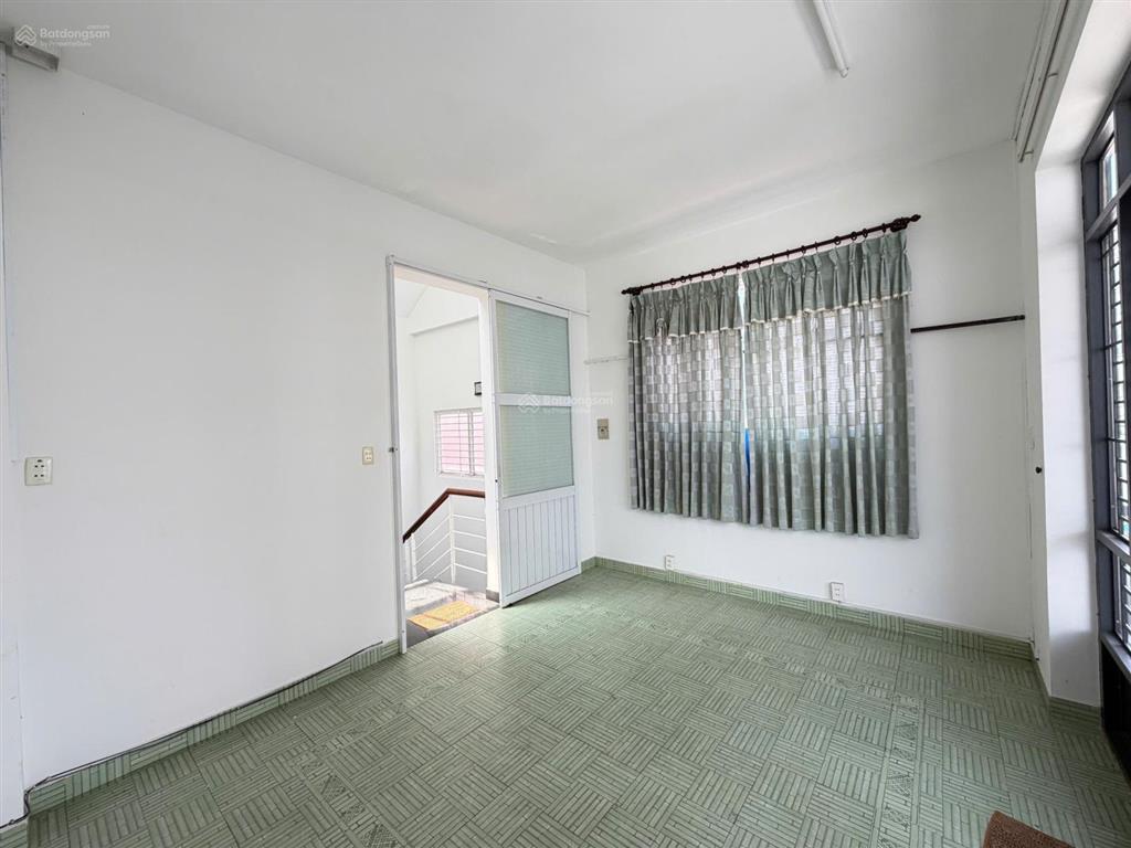 Cho thuê nhà hẻm xe hơi 793 trần xuân soạn, quận 7