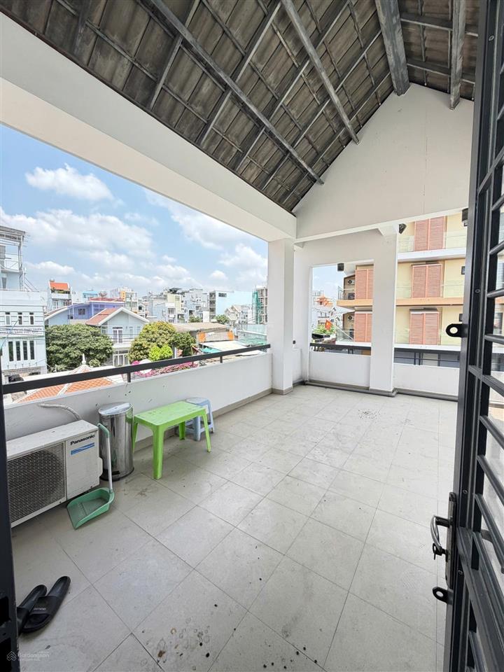 Cho thuê nhà hẻm xe hơi 793 trần xuân soạn, quận 7