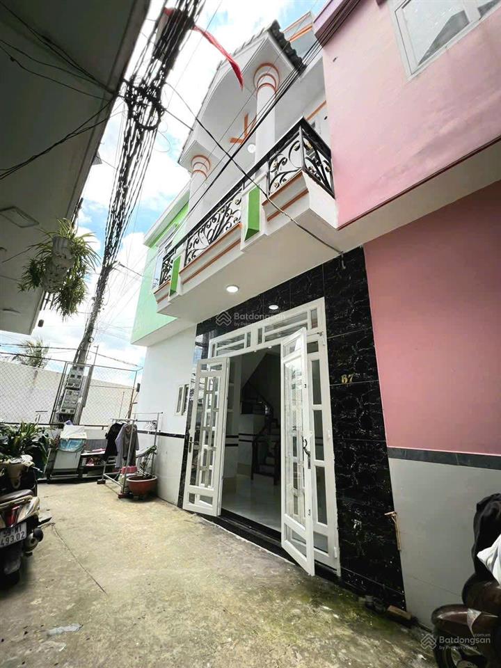 Nhà ngang 8m dtsd 64m2 trệt 1 lầu 2pn 2wc, video thực tế, ngay chợ shr, nhà còn mới kdc yên tĩnh