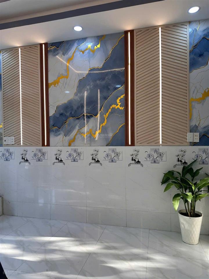 Cần bán căn nhà nhỏ y hình 4x7m, thoáng, sáng, đẹp đường oto 2pn2wc full hổ trợ vay