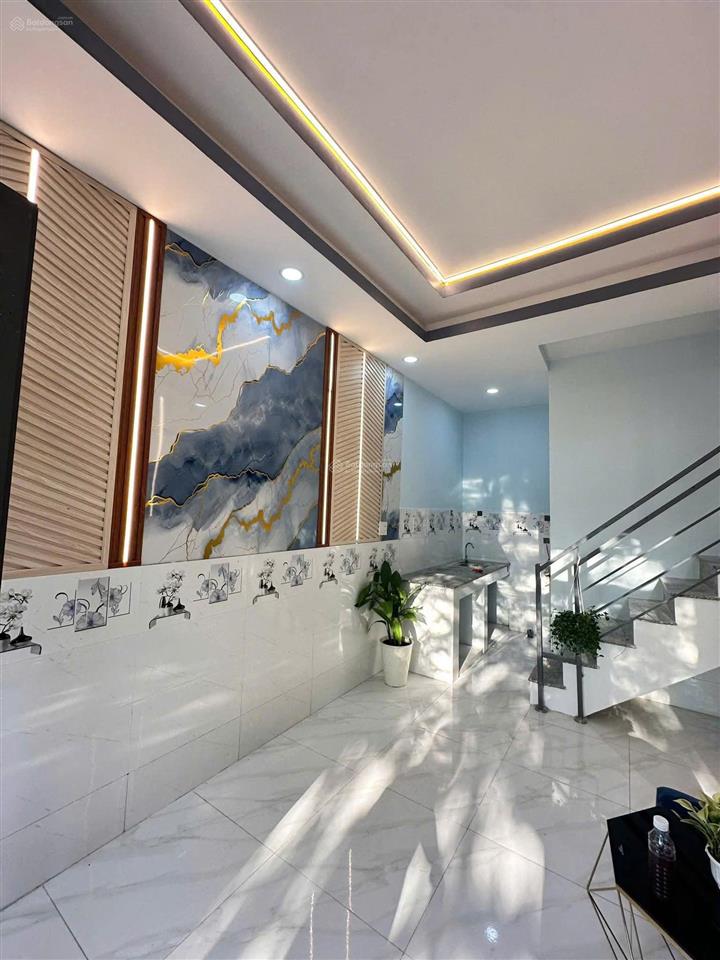 Cần bán căn nhà nhỏ y hình 4x7m, thoáng, sáng, đẹp đường oto 2pn2wc full hổ trợ vay