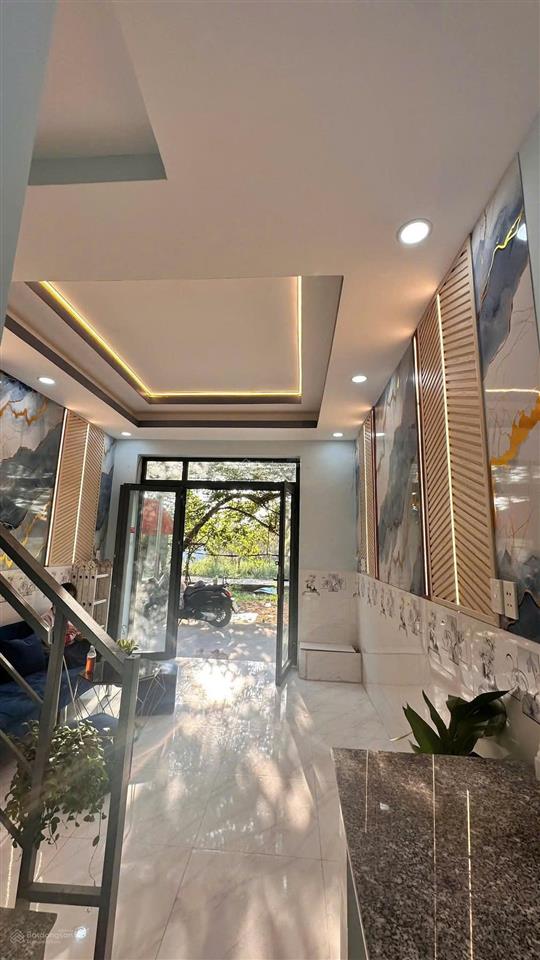 Cần bán căn nhà nhỏ y hình 4x7m, thoáng, sáng, đẹp đường oto 2pn2wc full hổ trợ vay