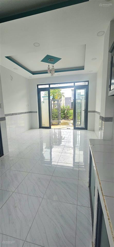 Rẻ hơn thị trường 200tr, nhà 4x8m như mới 1 trệt 1 lầu 2pn 2wc, cần bán gấp. hỗ trợ vay
