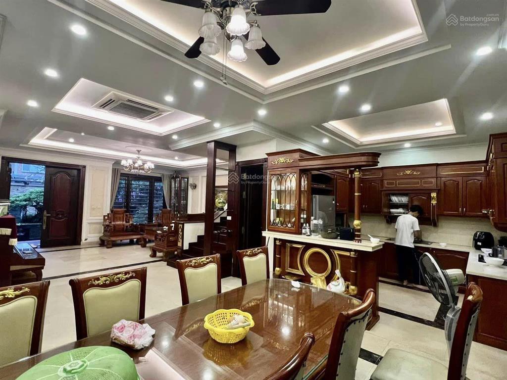 Bán biệt thự mặt ngõ 229 phố vọng, 150m 4 tầng, mặt tiền 25m, lô góc, vừa ở vừa kinh doanh cho thuê