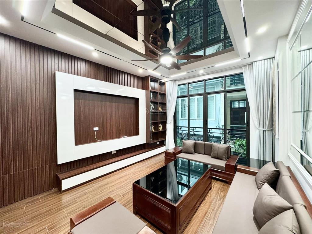 Bán nhà hoàng văn thái, phân lô ô tô tránh có vỉa hè, 50m2 x 6 tầng thang máy, gần hồ, nhỉnh 17 tỷ