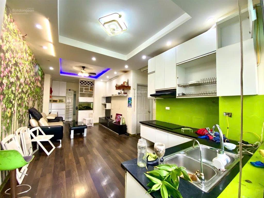 Chính chủ bán chung cư vov mễ trì, 70m2 2 ngủ 2 vệ sinh, tầng cao, hướng mát mẻ, giá 5.2 tỷ