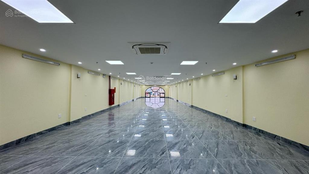 Bán tòa nhà mặt phố minh khai, 270m2 x 9 tầng, mặt tiền 6.5m, cho thuê 4 tỷ/năm, giá chào 165 tỷ