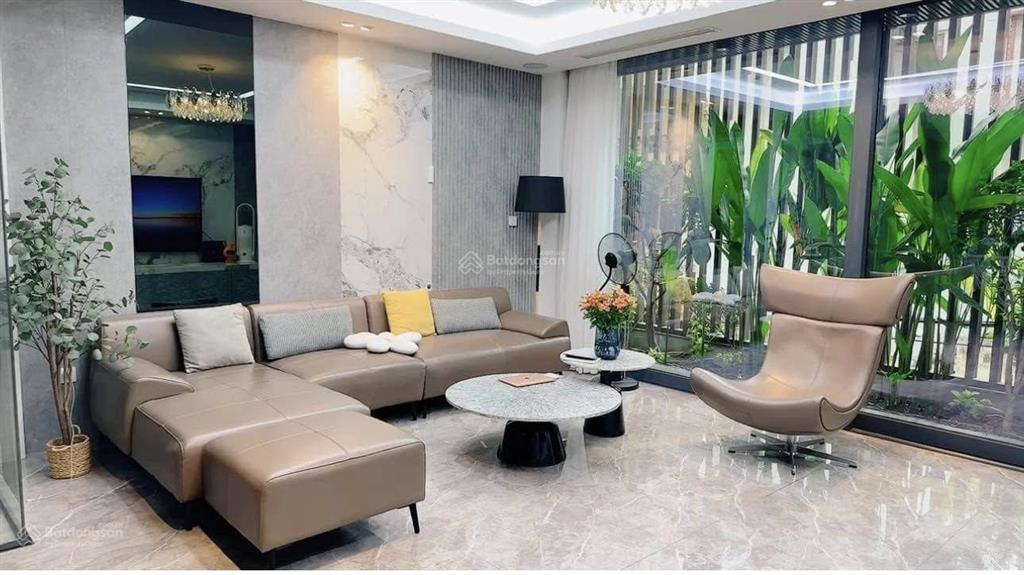 Bán nhà đại la  trần đại nghĩa, 54m2 x 6 tầng thang máy, mt 5m, phân lô ô tô vào nhà, 20,5 tỷ