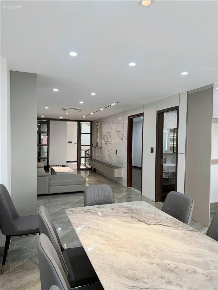 Bán tòa nhà phố minh khai, lô góc, 100m2 x 8 tầng, ô tô tránh vào nhà, vừa ở vừa làm văn phòng