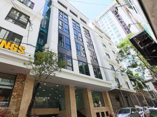 Bán tòa nhà phố minh khai, lô góc, 100m2 x 8 tầng, ô tô tránh vào nhà, vừa ở vừa làm văn phòng