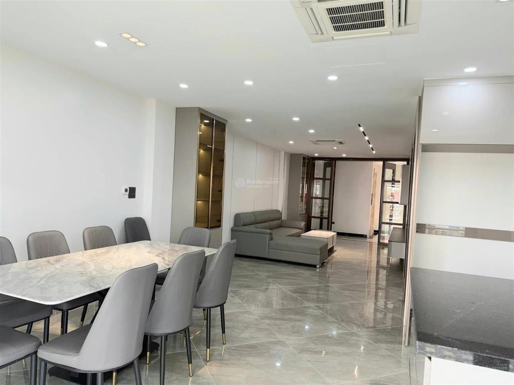 Bán tòa nhà phố minh khai, lô góc, 100m2 x 8 tầng, ô tô tránh vào nhà, vừa ở vừa làm văn phòng
