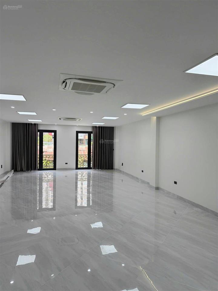 Bán tòa nhà phố minh khai, lô góc, 100m2 x 8 tầng, ô tô tránh vào nhà, vừa ở vừa làm văn phòng