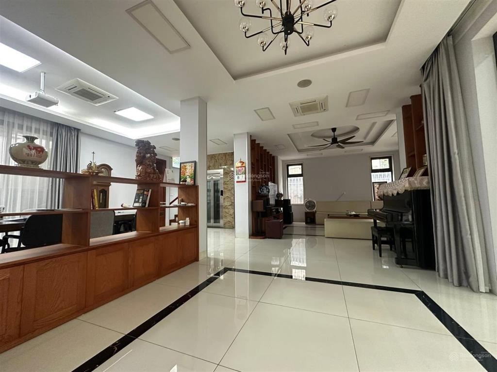 Bán biệt thự linh đàm, 240m2  5 tầng thang máy, lô góc mt 28m, sau nhà công viên, giá nhỉnh 60 tỷ