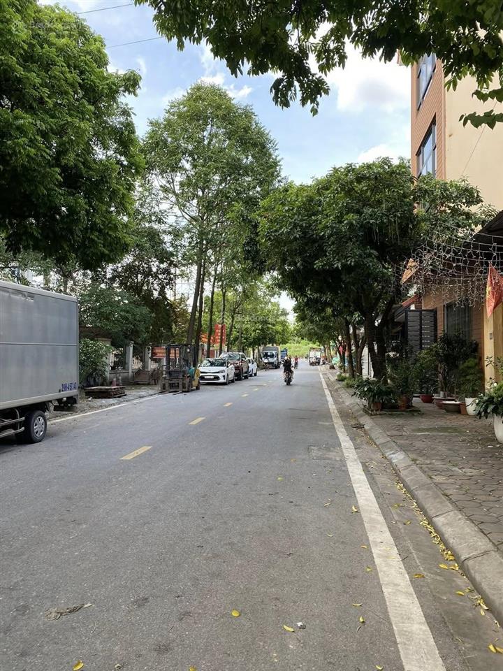 Chính chủ bán đất phúc lợi, 32m2 mặt tiền 3.7m, nở hậu, 15m ra mặt đường ô tô tránh dừng đỗ