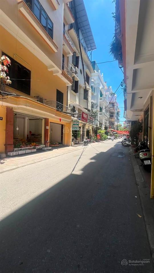 Bán nhà lê thanh nghị, 100m mặt tiền 7,2m, phân lô ô tô tránh, ô tô vào nhà, dân trí cao, giá 30 tỷ